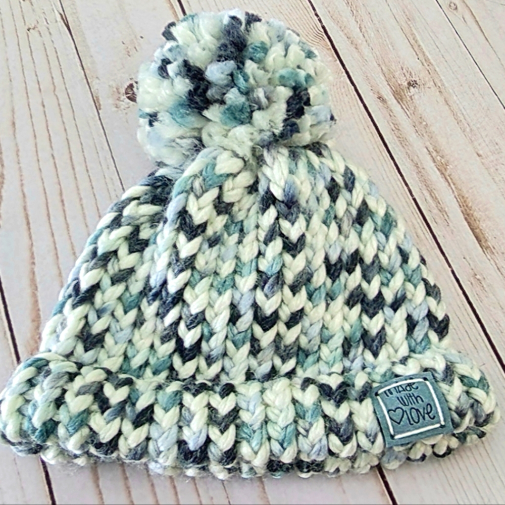 Handmade infants crochet hat.